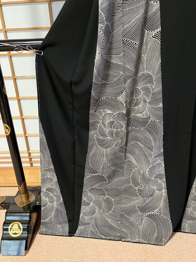 付下げ？　袷　黒地　モダン柄