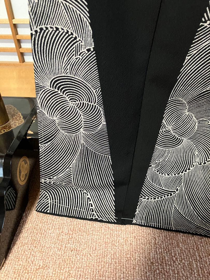 付下げ？　袷　黒地　モダン柄