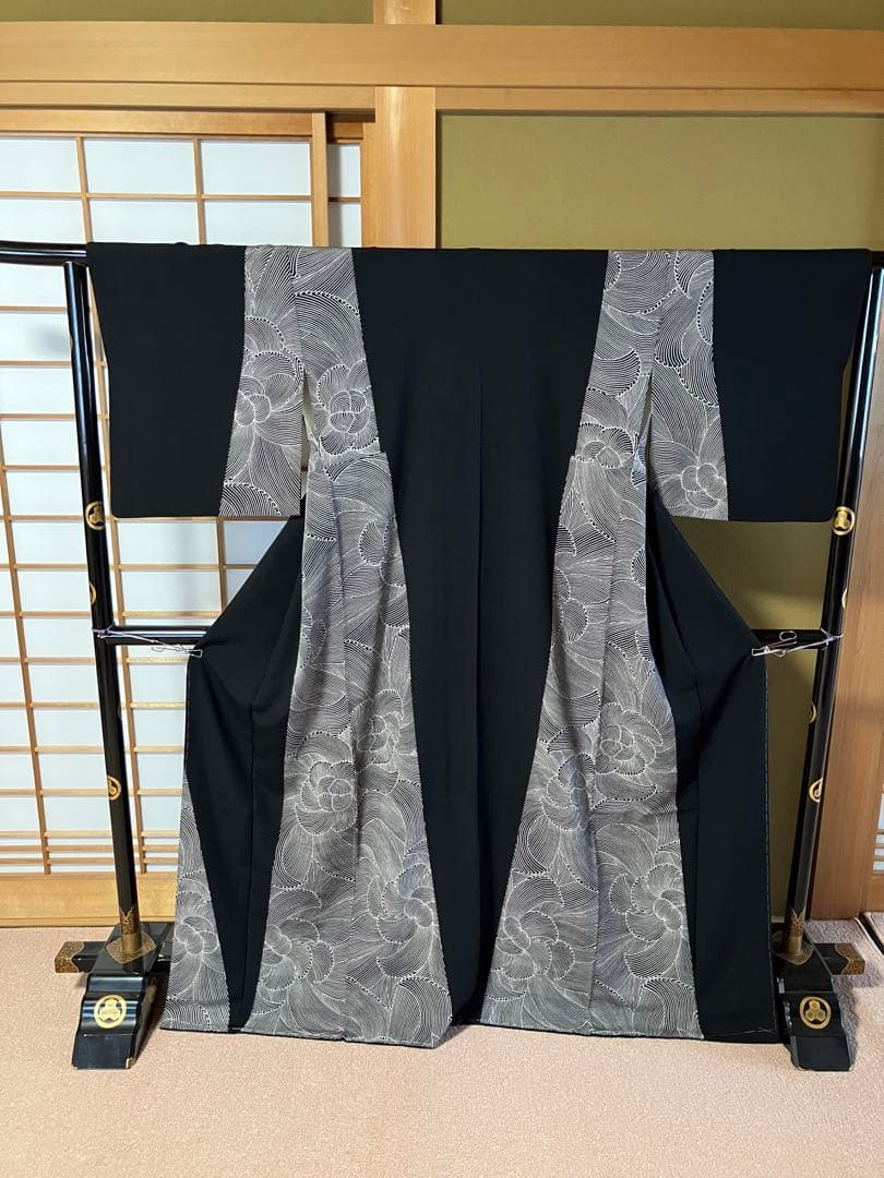 付下げ？　袷　黒地　モダン柄