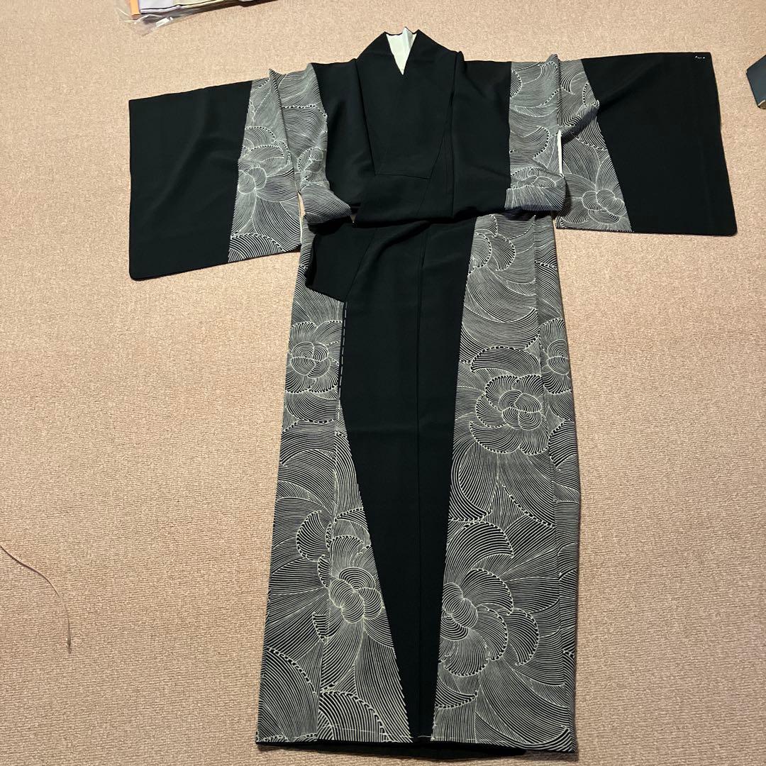 付下げ？　袷　黒地　モダン柄