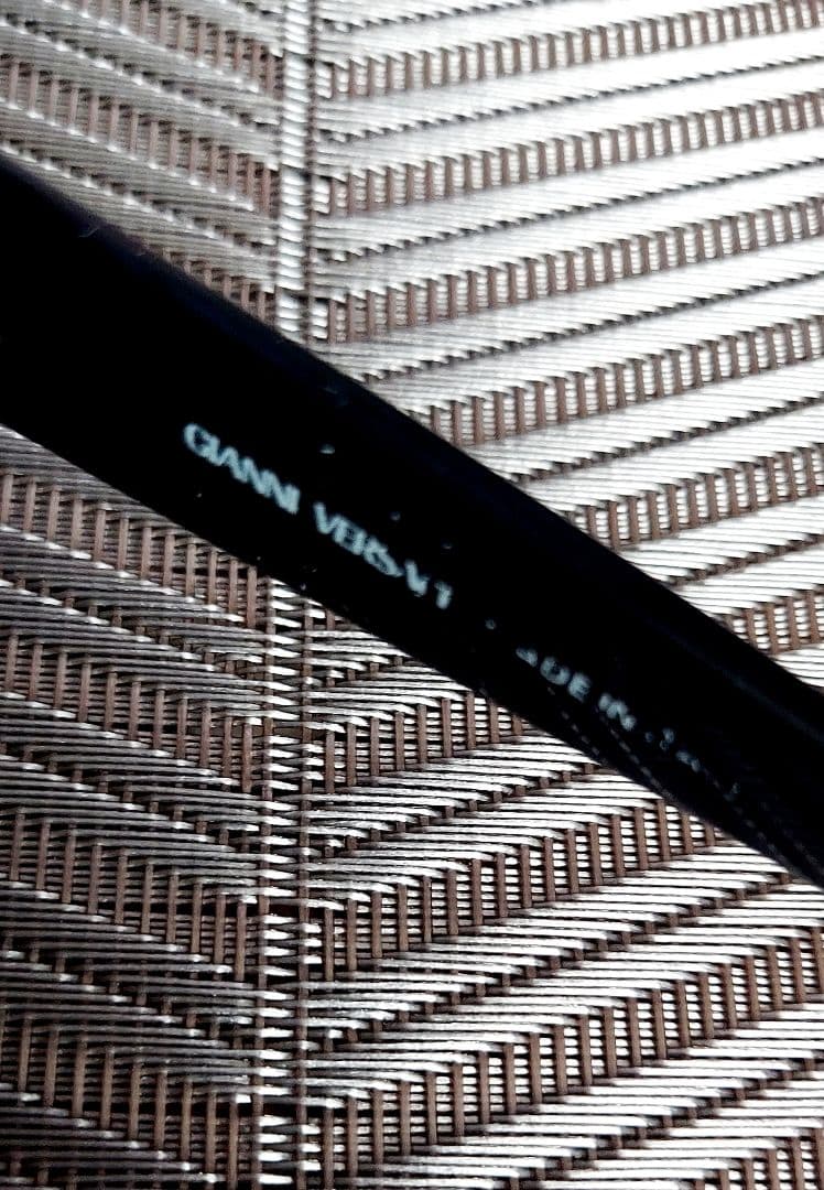 ジャンニ　ヴェルサーチ　ブラック　ゴールド　サングラス