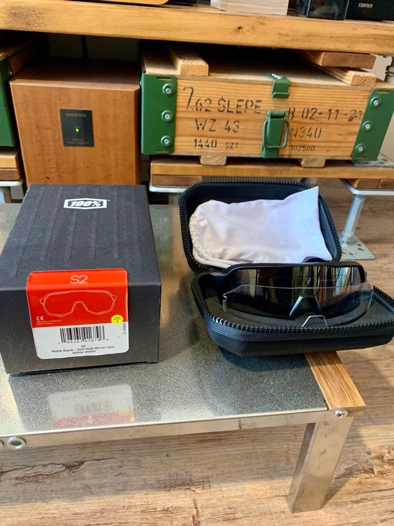 100% 100percent S2サングラス ワンハンドレッド