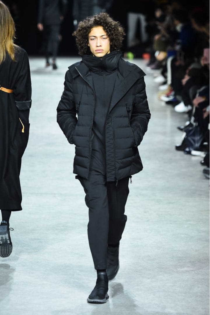 ジャケット・アウター Y-3 MATTE DOWN VEST