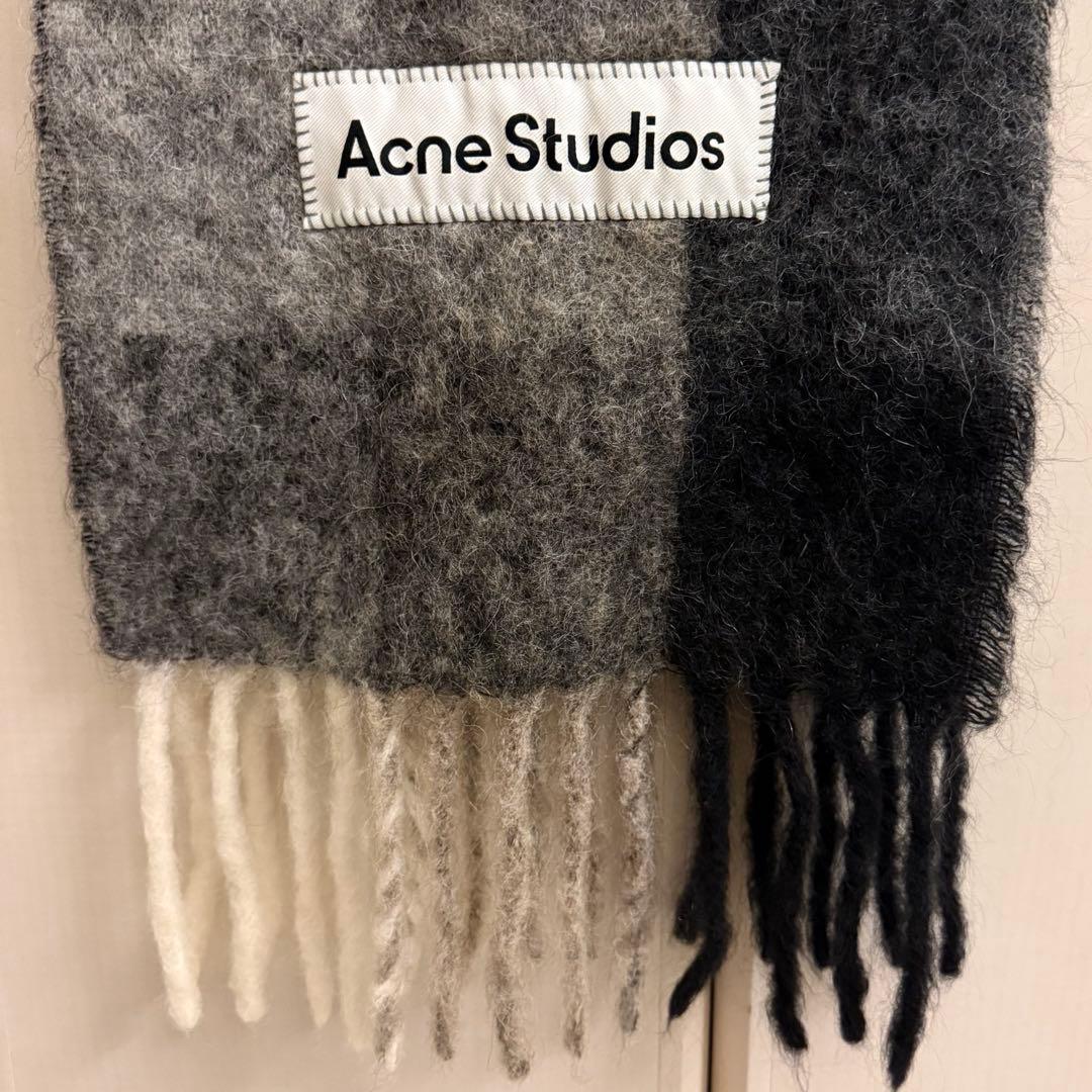 【公式オンライン購入品】Acne Studios チェック柄マフラー　ブラック