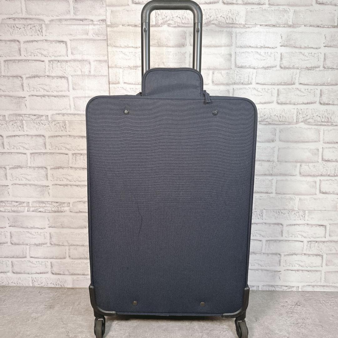 無印良品　63L　半分の厚みで収納できるソフトキャリーケース　良品計画