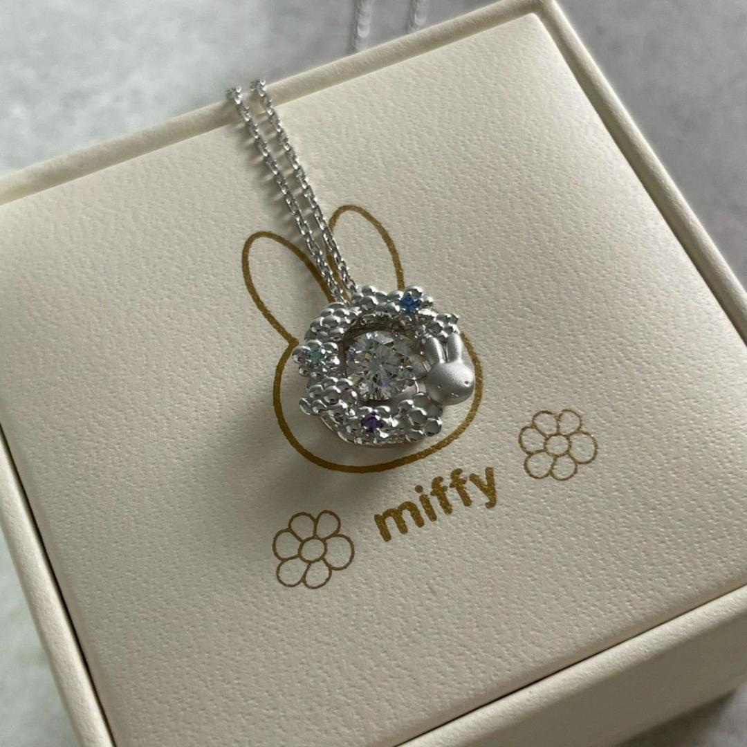 smiley新品　TENSHODO　ミッフィーカットダンシングペンダント