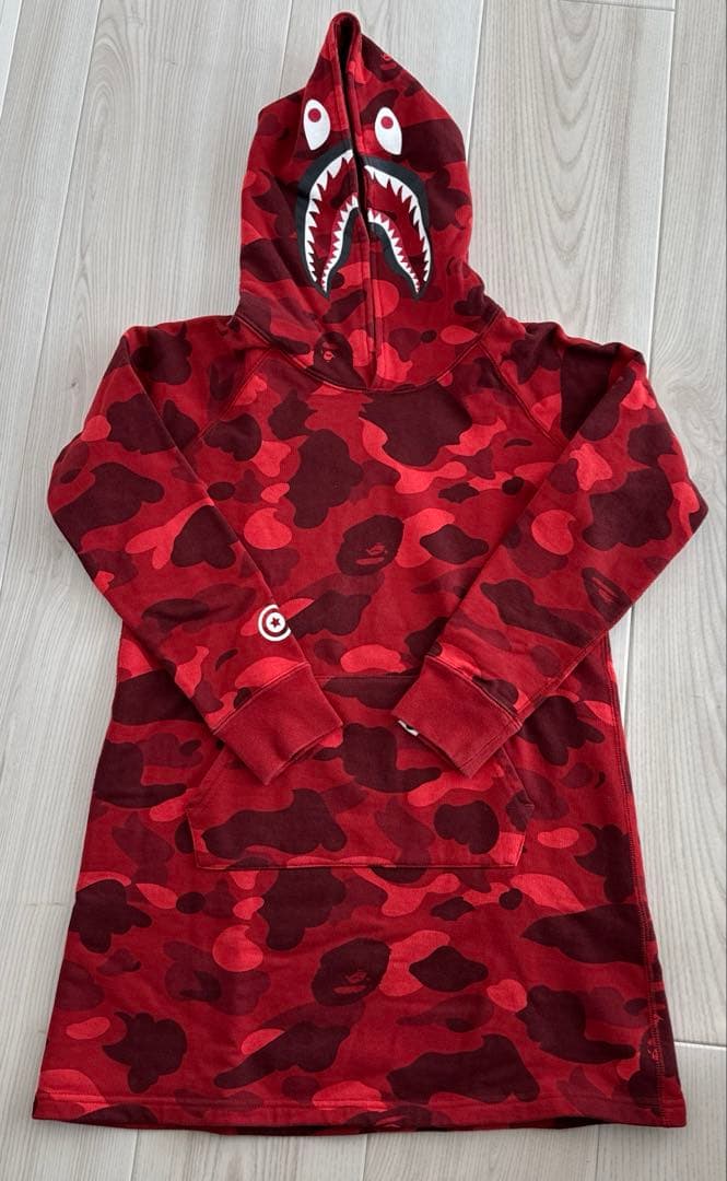 BAPE kids レッドシャークフード付きワンピース　サイズ140