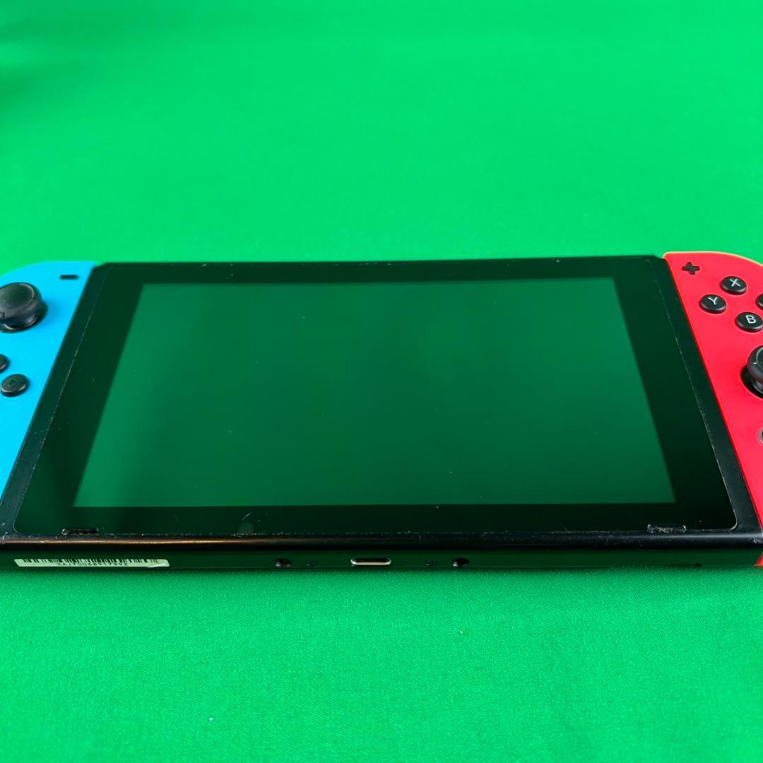 Nintendo　switch　本体　動作確認済み　背面欠損あり　おまけソフト付