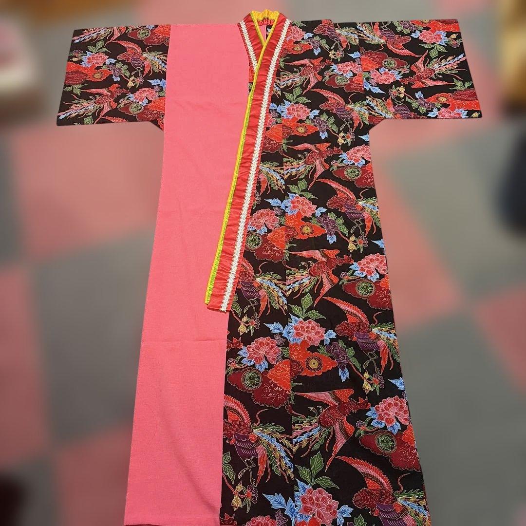 紅型　打ち掛け　ピンク＆黒 (最終お値下げ！)