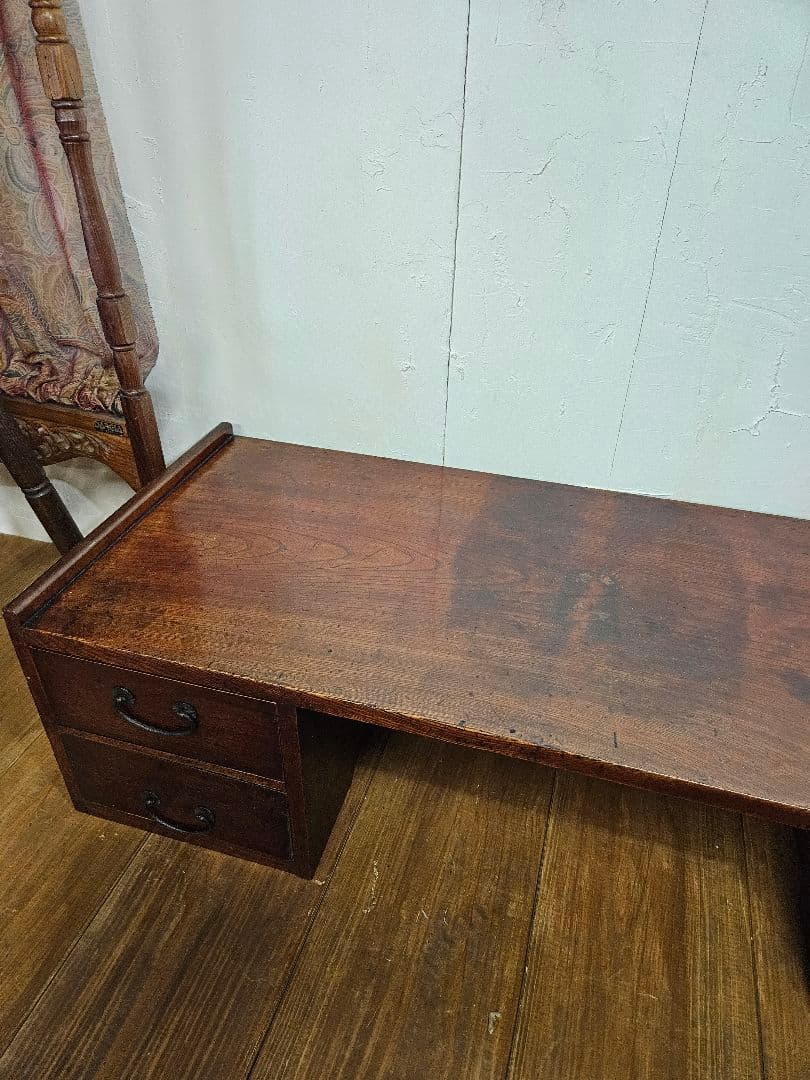 日本のアンティーク 漆塗りの文机 飾り台 抽斗 勉強机 座卓 木地呂塗り 古家具