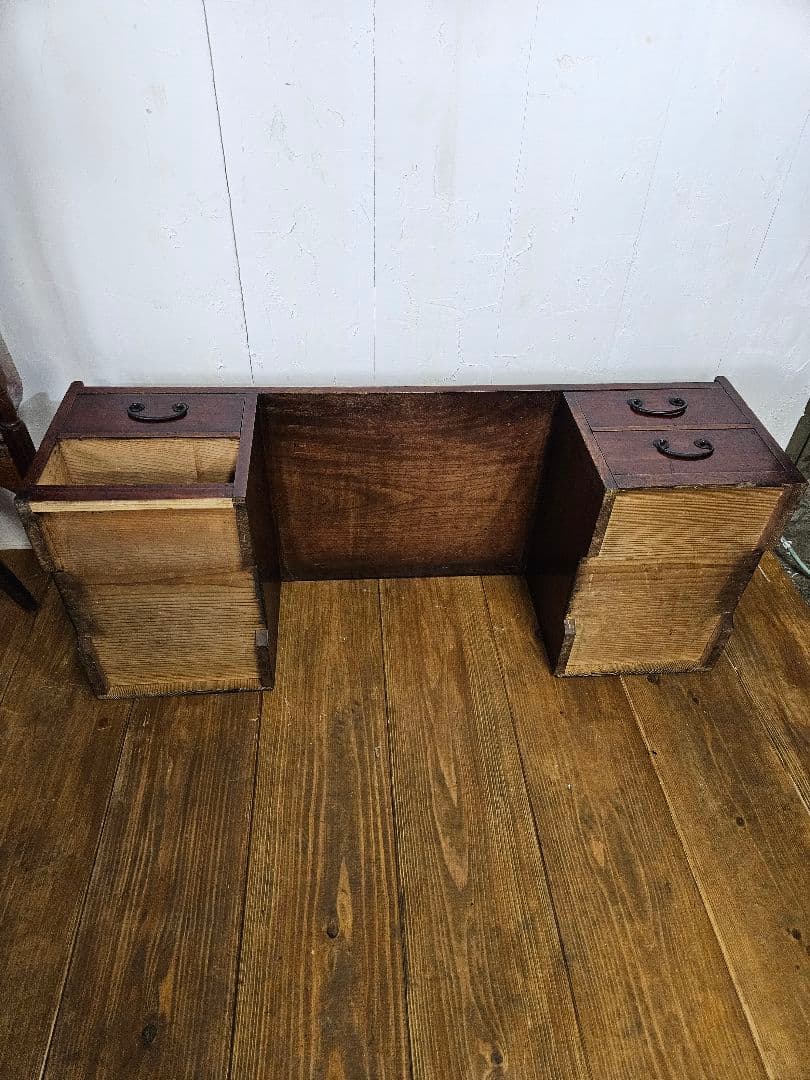 日本のアンティーク 漆塗りの文机 飾り台 抽斗 勉強机 座卓 木地呂塗り 古家具