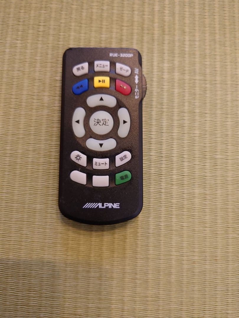 フリード　フリップダウンモニター TMX-RM3205S 取付キットセット