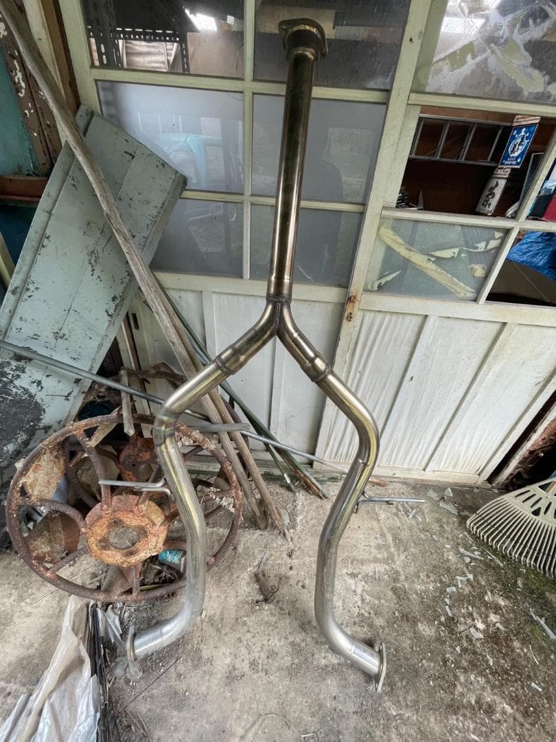 た*き様 140系クラウンマジェスタ3L用中間ストレートマフラー