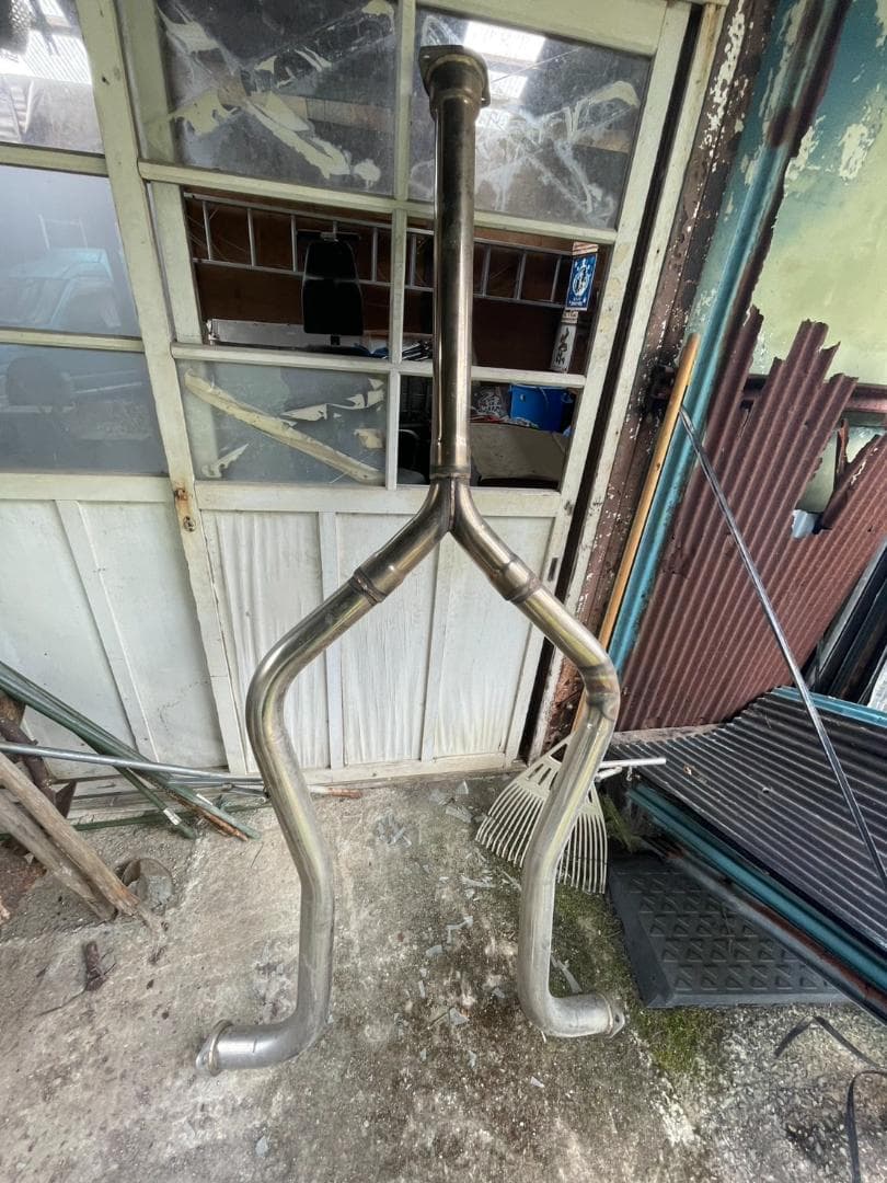 た*き様 140系クラウンマジェスタ3L用中間ストレートマフラー