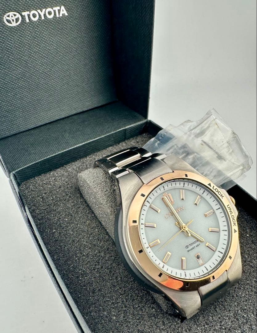 【激レア】トヨタCROWN純正キーインテグレーテッドウォッチ