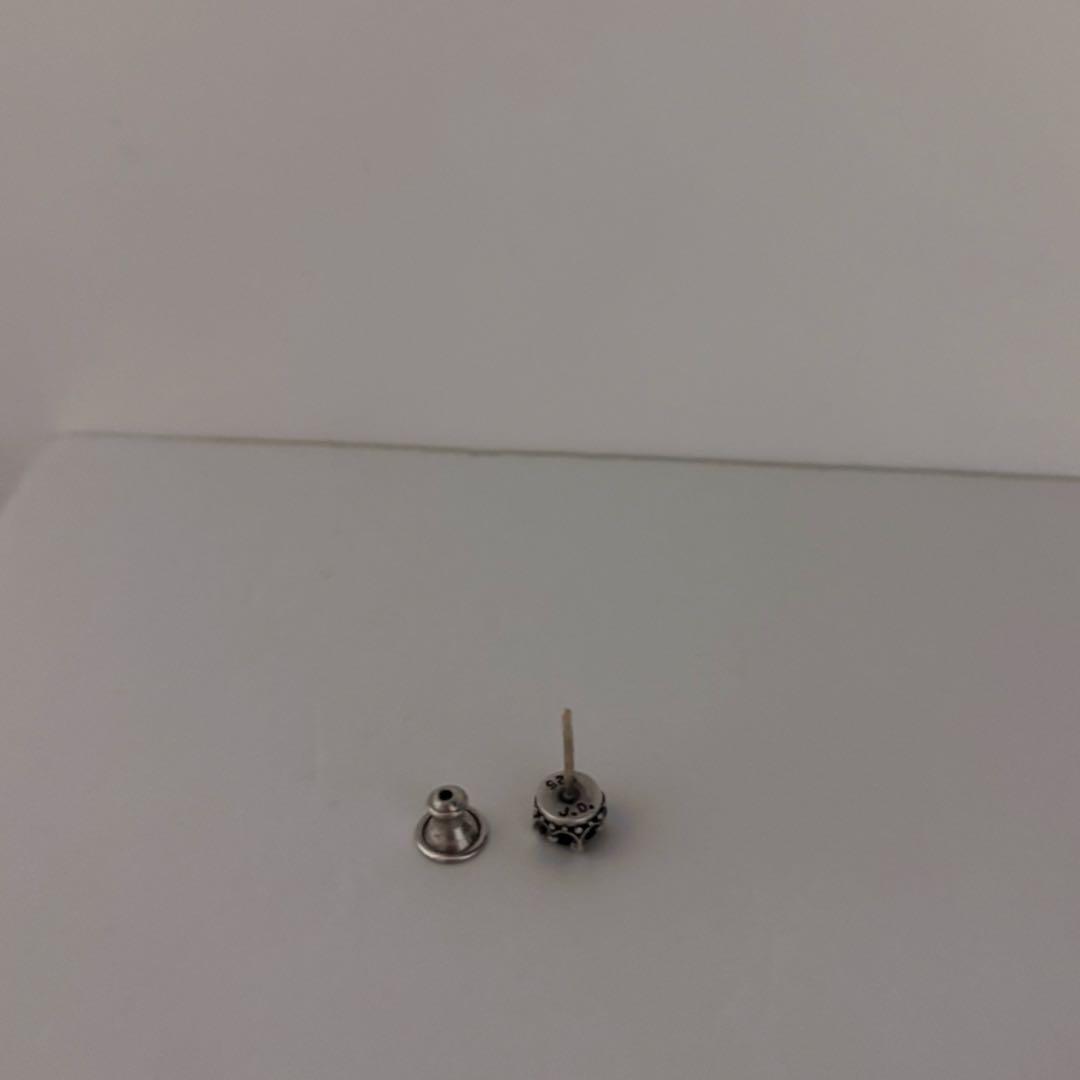 ジャスティンデイビス　DEBUTANT ピアス