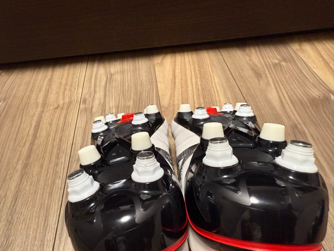 新品　早い者勝ち！　ミズノ　モレリアネオ4 MIX 取り替え　28.5 SG