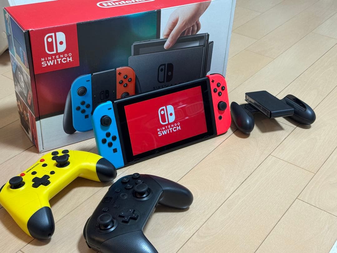 【美品】Nintendo Switch 本体 青/赤+プロコン×2
