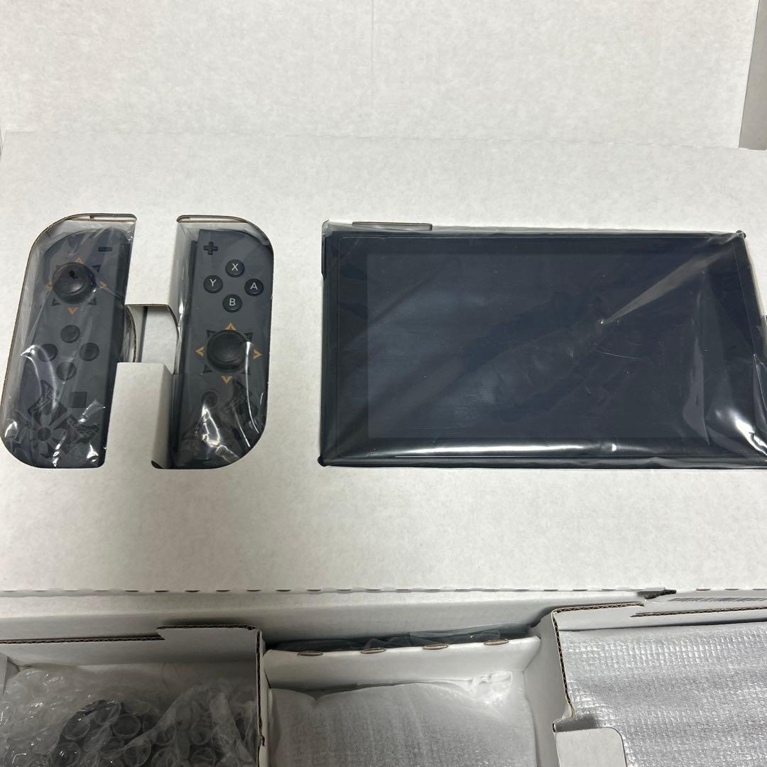 モンスターハンターSwitch本体　保護フィルム付き