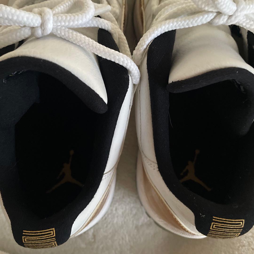 Nike Air Jordan 11 Retro Low ホワイト/ゴールド