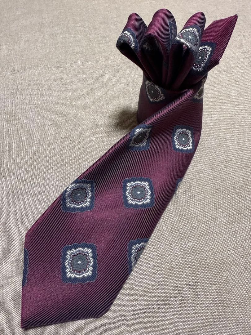 【極美品】FRANCO BASSI／50th Anniv.／小紋柄／ボルドー