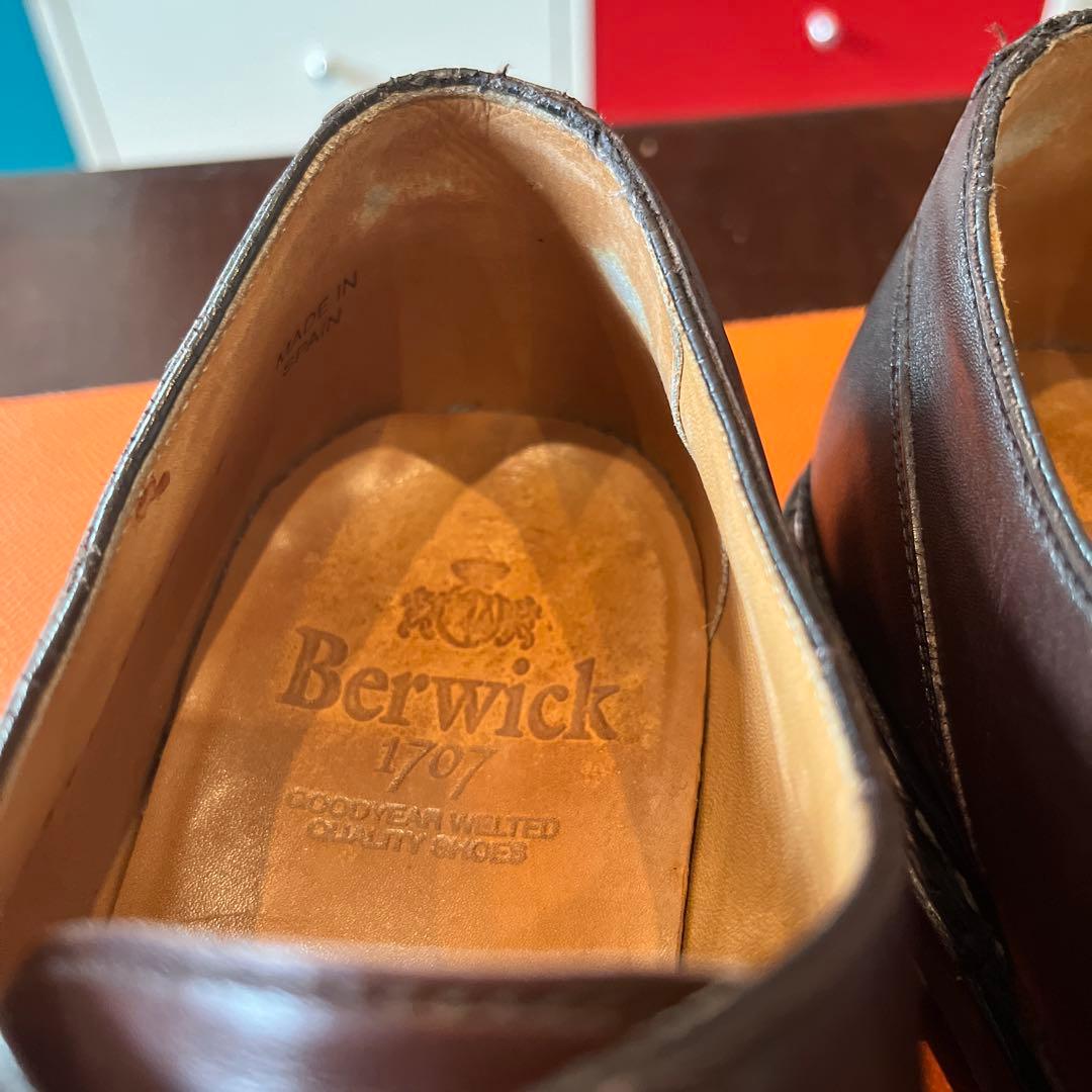 Berwick 4477 Uチップ ダークブラウン UK7 ラバーソール