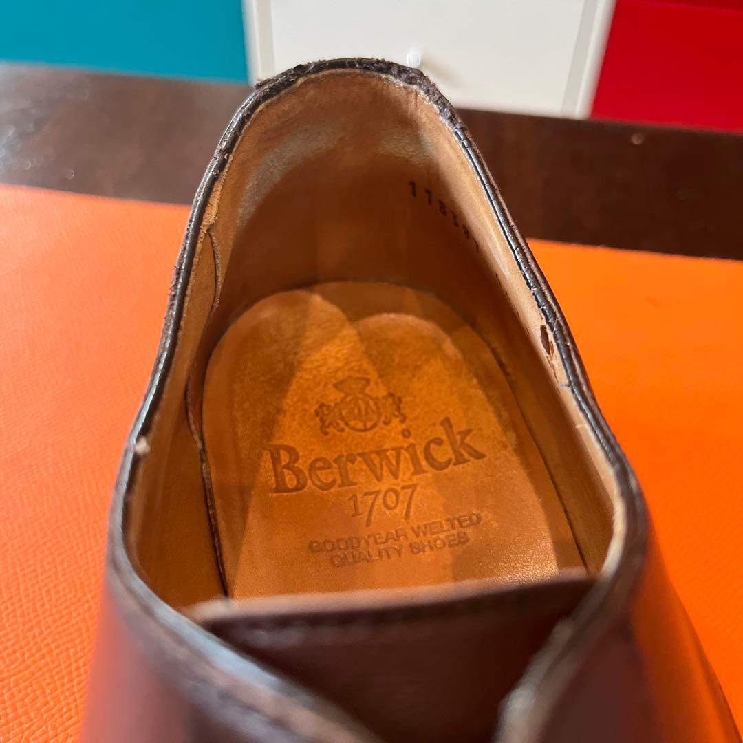 Berwick 4477 Uチップ ダークブラウン UK7 ラバーソール