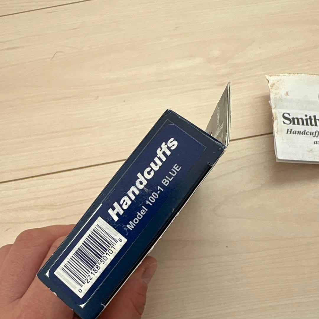 S&W スミス&ウェッソン ハンドカフ 手錠 M100-1 鍵付き 黒