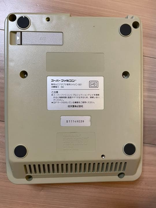 外箱&説明書付　スーパーファミコン本体フルセット＆ソフト２