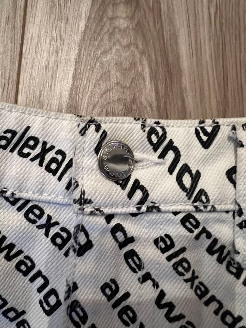 alexander wang ロゴショートパンツ