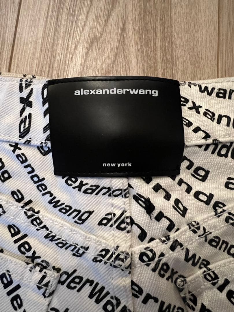 alexander wang ロゴショートパンツ