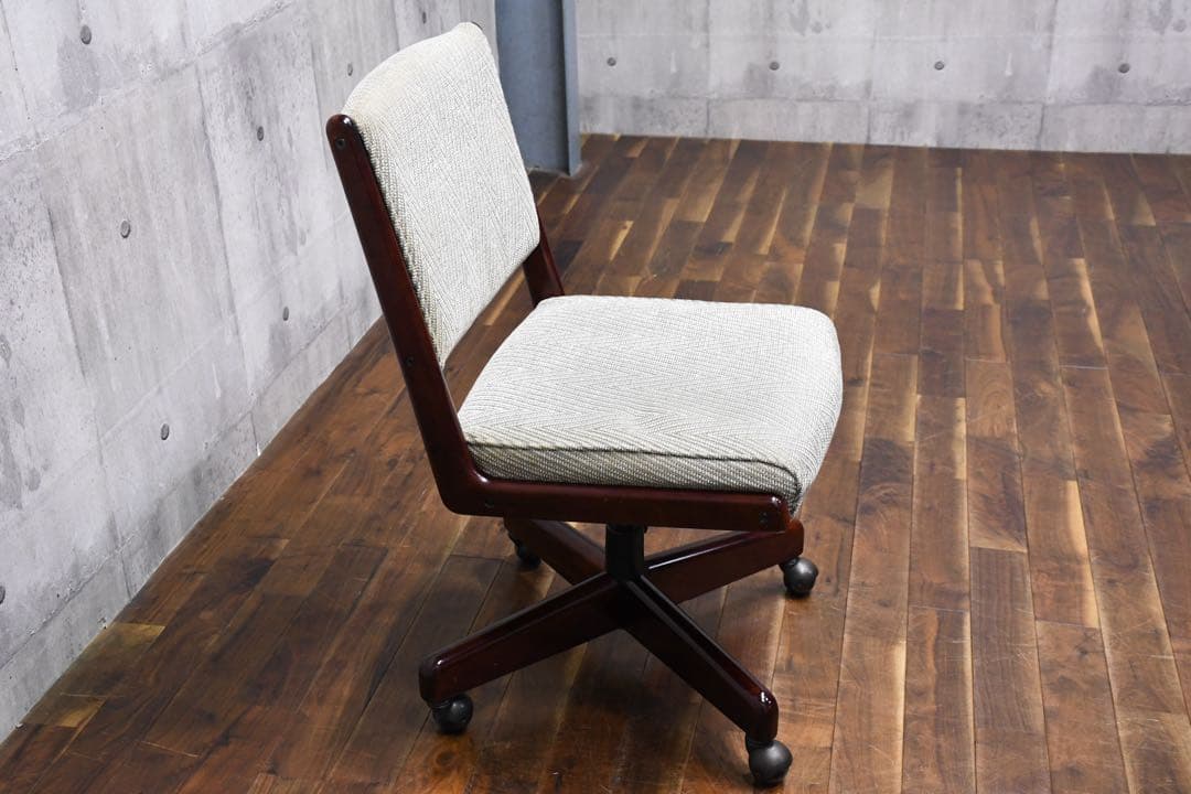EGK22 オールドカリモク デスクチェア キャスターチェア 書斎椅子 昇降