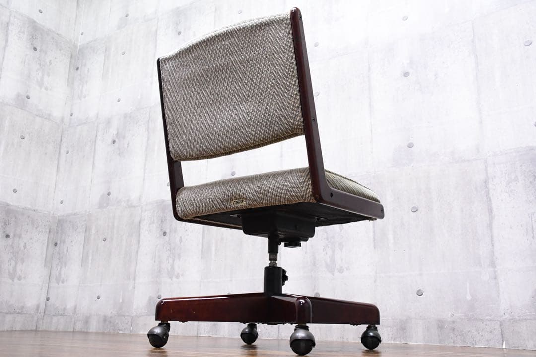 EGK22 オールドカリモク デスクチェア キャスターチェア 書斎椅子 昇降