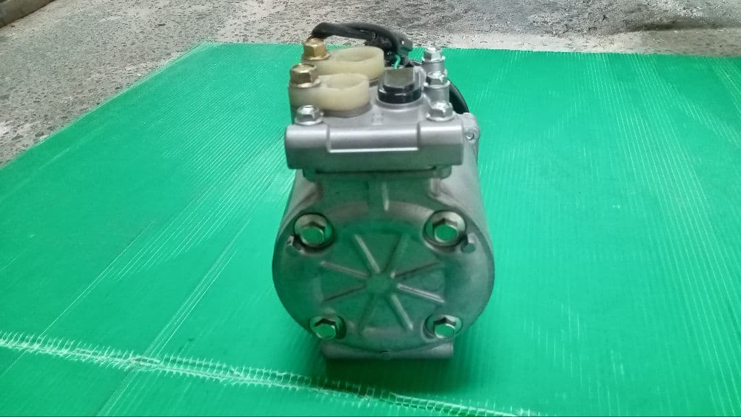 【にいな】 三菱ふそうスーパーグレート 三菱電機製エアコンコンプレッサ