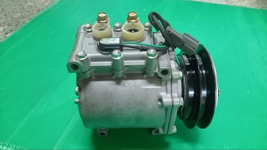 【にいな】 三菱ふそうスーパーグレート 三菱電機製エアコンコンプレッサ