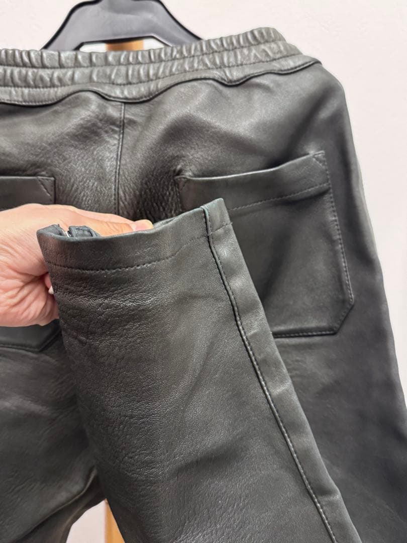 BALMAIN バルマン の バイカーレザースキニーパンツ