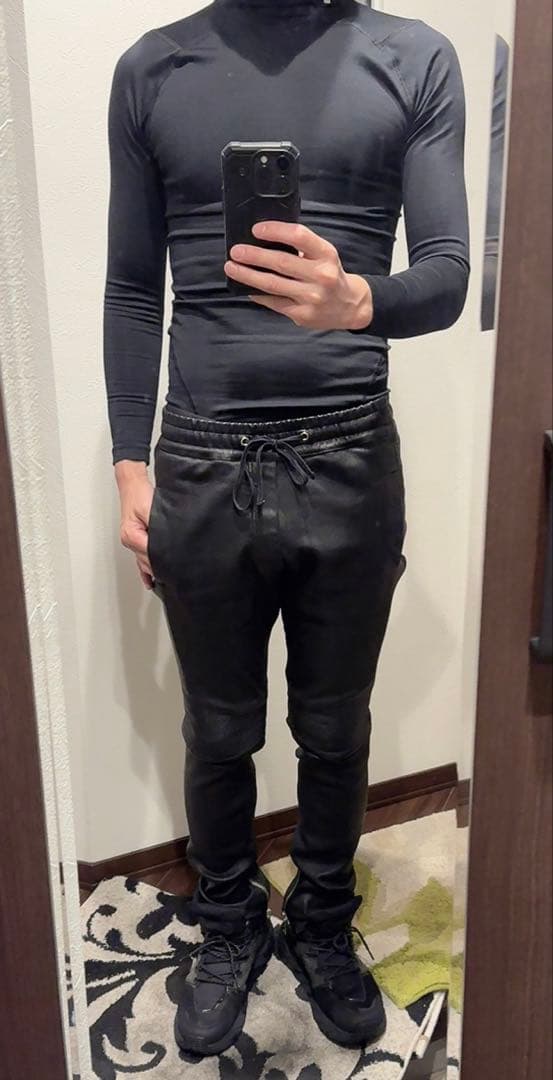 BALMAIN バルマン の バイカーレザースキニーパンツ