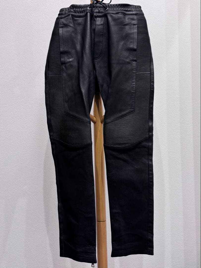 BALMAIN バルマン の バイカーレザースキニーパンツ
