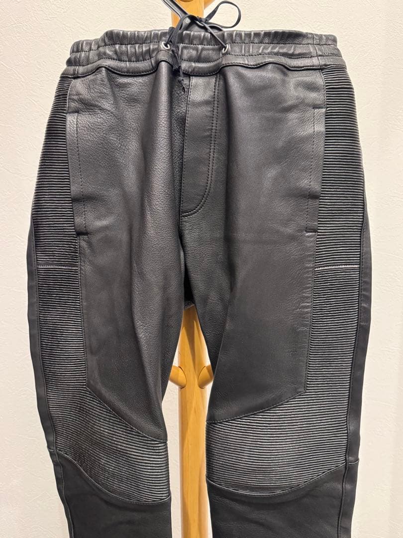 BALMAIN バルマン の バイカーレザースキニーパンツ