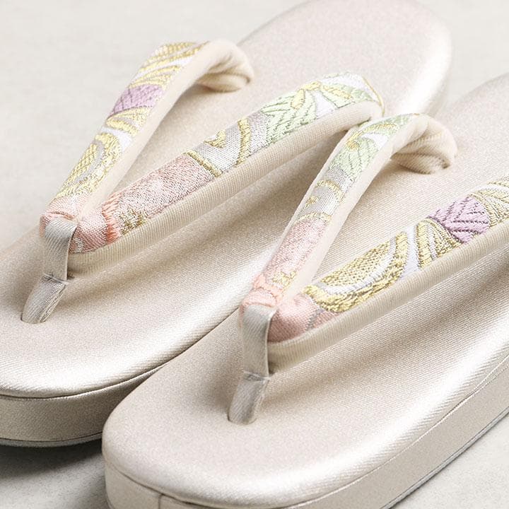 【新品】沙織謹製 草履バッグセット フリーサイズ 古典柄 帯地 　02862