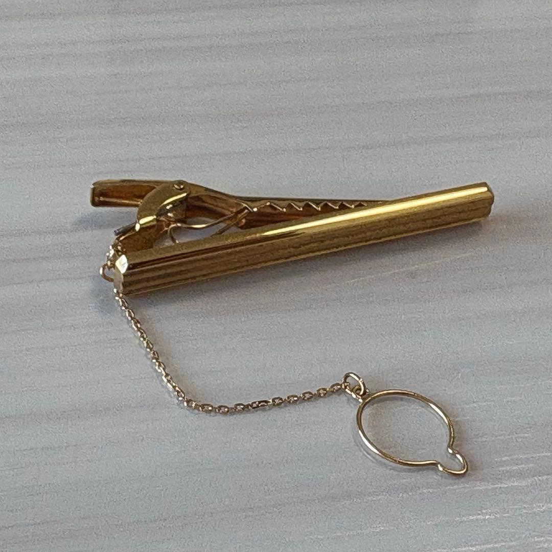 専用です。18金ストライプ ネクタイピン チェーン付き