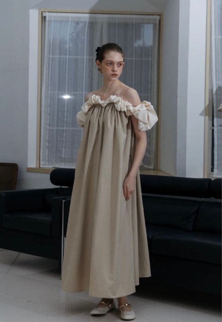 the toe Erie Frills Onepiece ベージュ