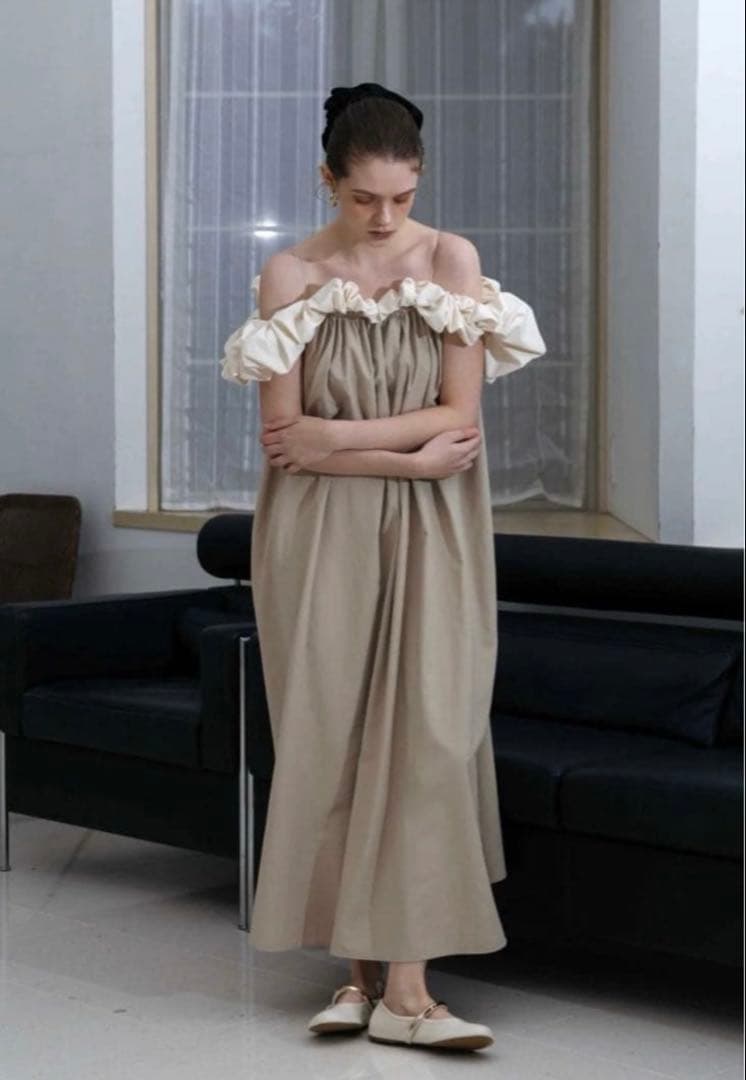 the toe Erie Frills Onepiece ベージュ