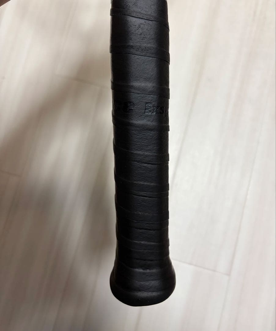 Wilson 100 V9 16×19 300g テニスラケット