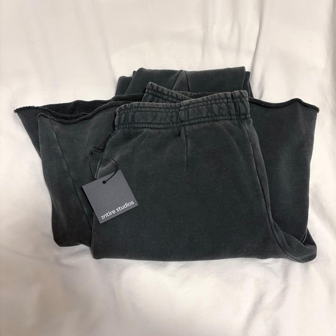 パンツ entire studios HEAVY FLARE WASHED BLACK