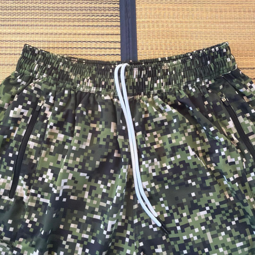 完売品 ボーラホリック デジタルカモジップショーツ 迷彩柄 L 新古品
