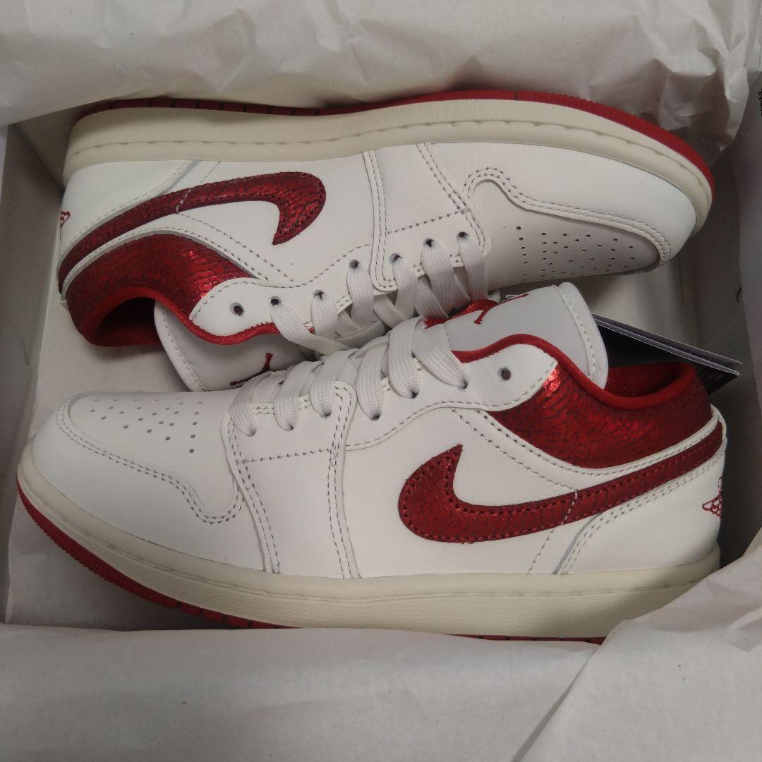 新品 Air Jordan 1 Low SE　ウィメンズ 24cm