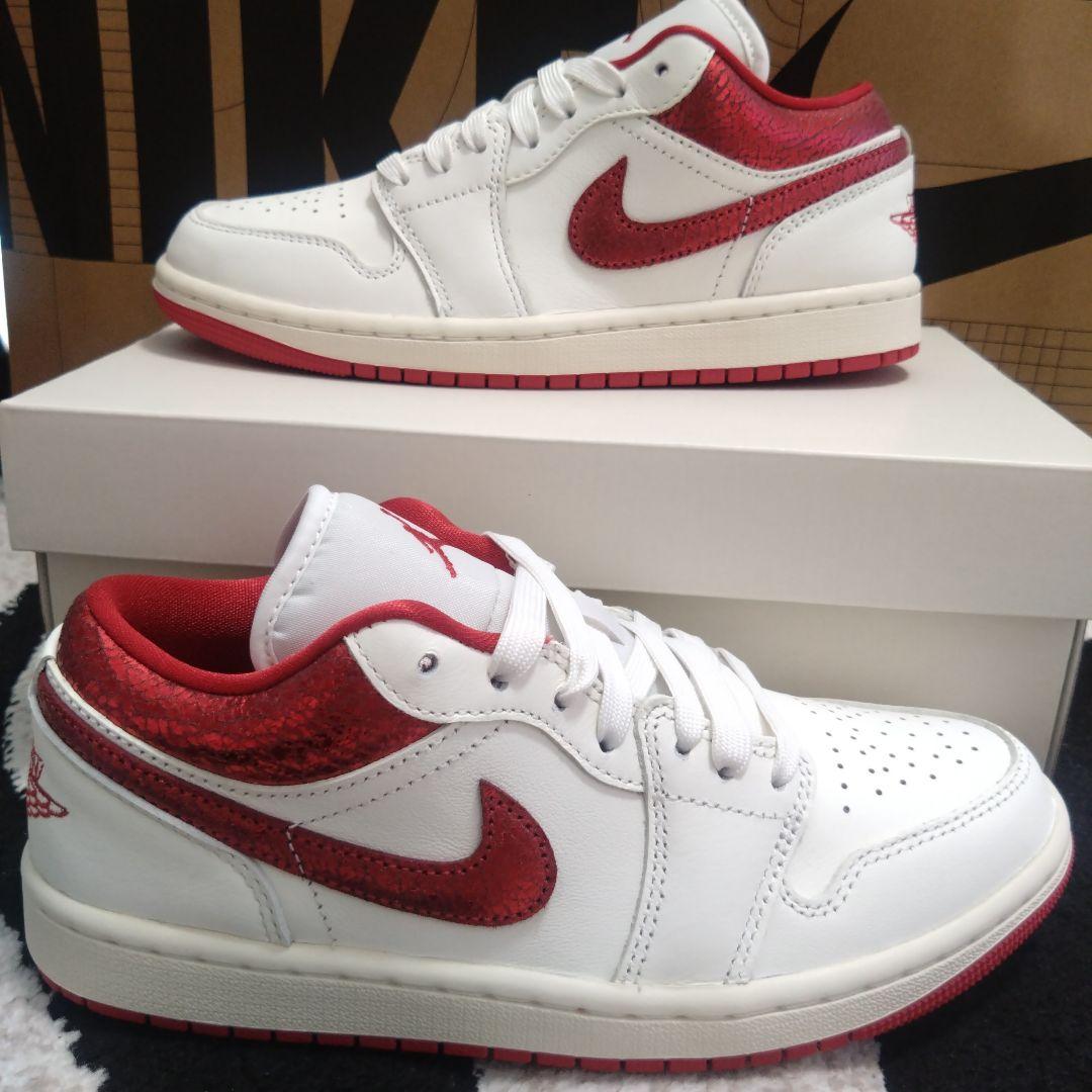新品 Air Jordan 1 Low SE　ウィメンズ 24cm