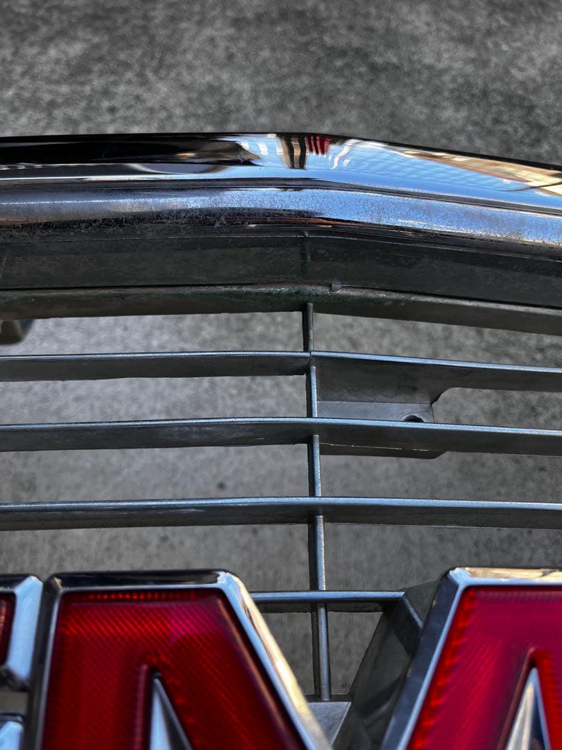 引取希望　GMCメッキグリル　タホ　サバーバン　C1500など