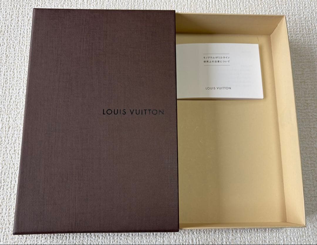 新型　ルイヴィトン モノグラム ポルトフォイユ サラ 長財布